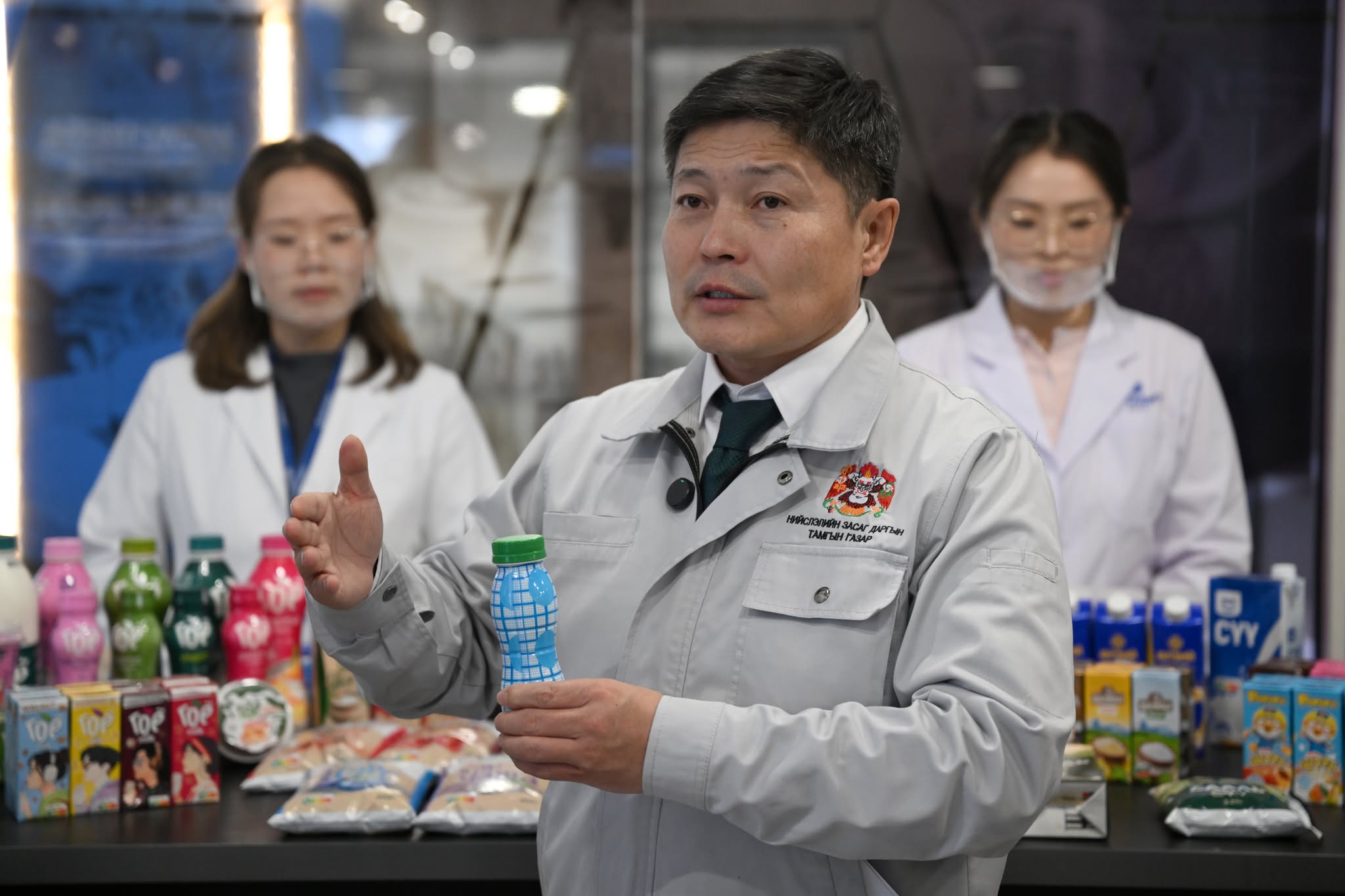 Нийслэлийн 1-5 дугаар ангийн 189,600 хүүхдийг сүү хөтөлбөрт хамруулж, долоо хоногт гурван өдөр сурагчдад сүү өгнө