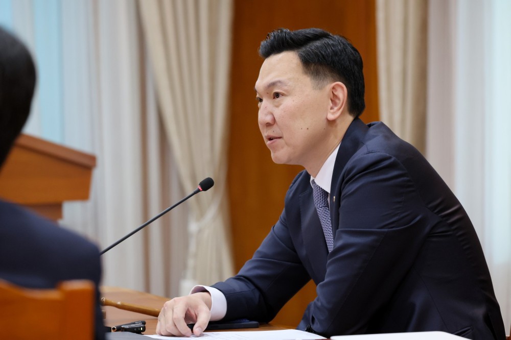 Засгийн газрын хуралдаанаар 20 гаруй асуудал хэлэлцэж байна