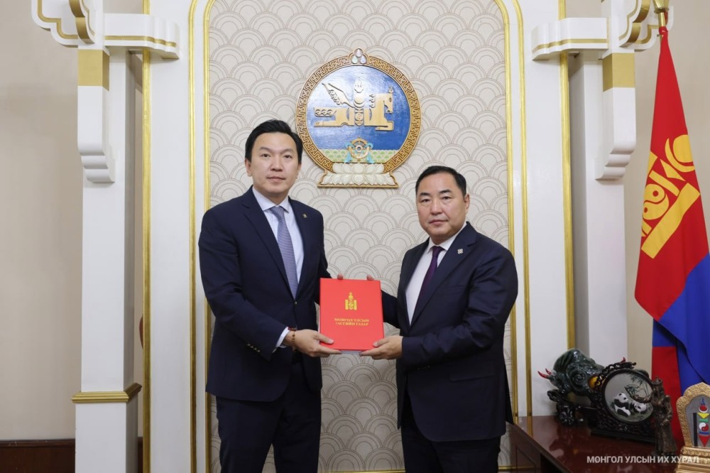 2026-2030 онд хөгжүүлэх 5 жилийн үндсэн чиглэл батлах тухай” УИХ-ын тогтоолын төслийг өргөн мэдүүллээ