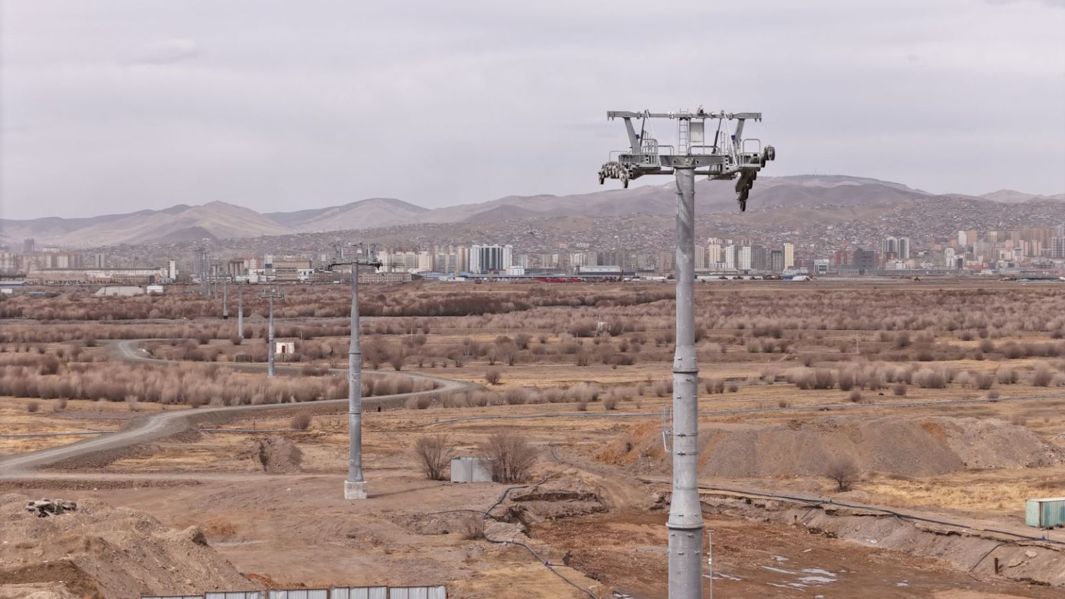 Дүүжин замын тээврийн барилгын ажил 70 орчим хувьтай байна