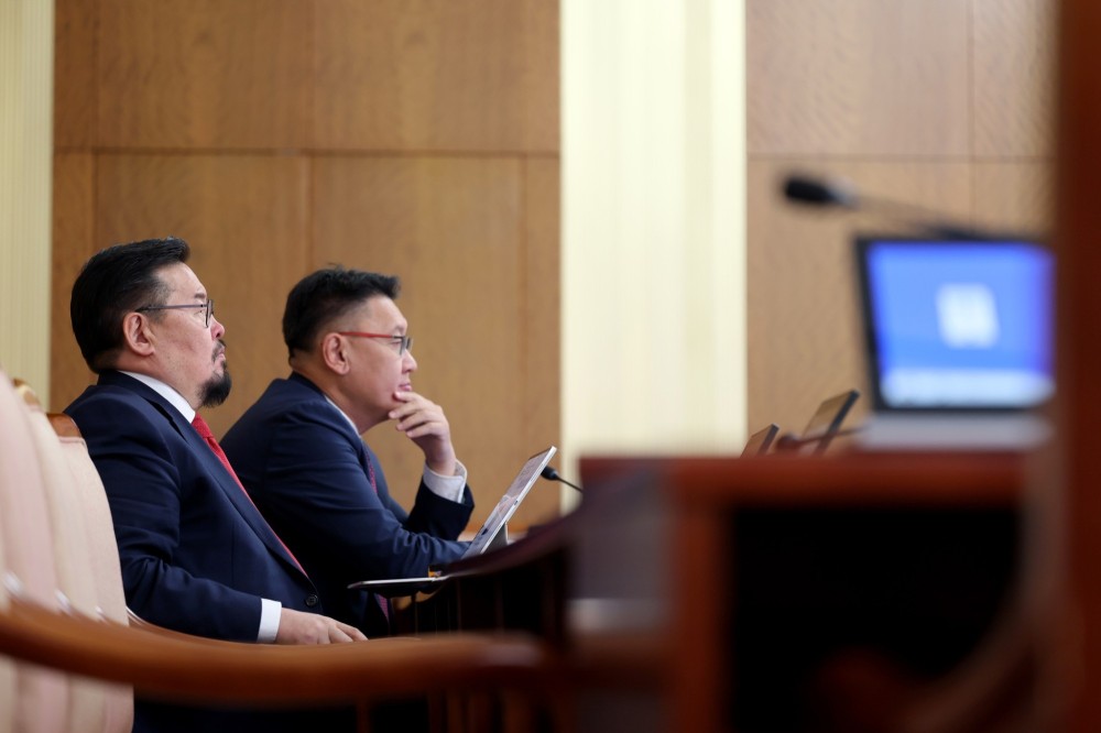 Ерөнхий сайдыг огцруулахыг Төрийн байгуулалтын байнгын хороо гишүүдийн олонх дэмжсэнгүй