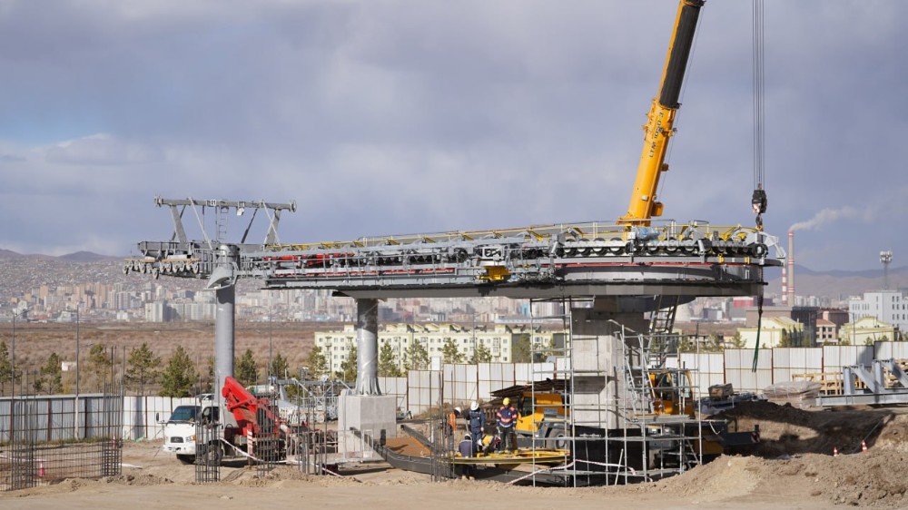 Дүүжин замын тээвэр нь оргил цагийн үед 2320 зорчигч тээвэрлэх хүчин чадалтай