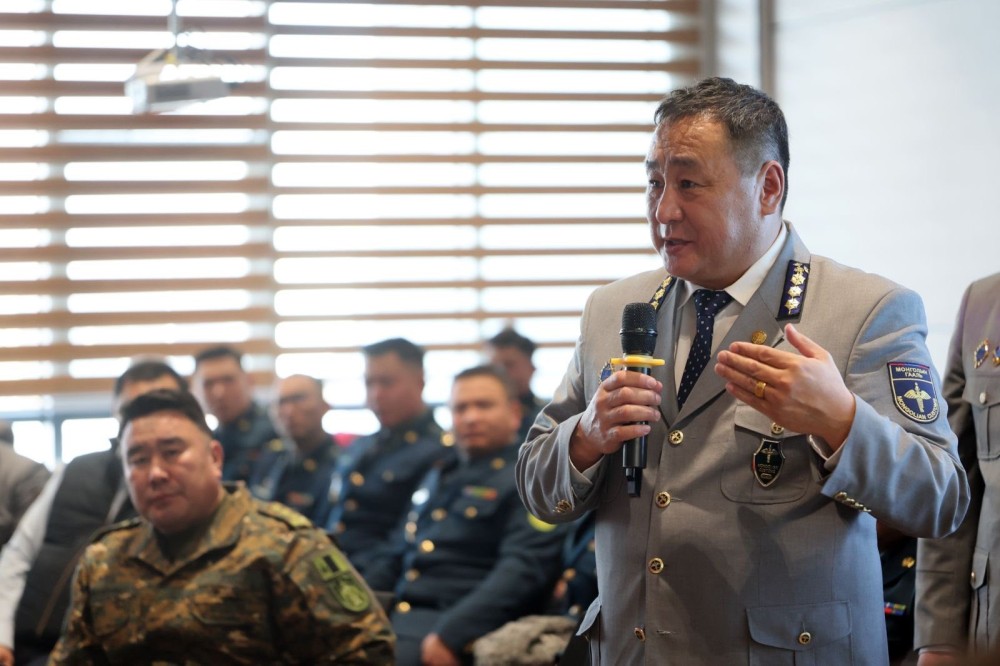 Замын-Үүд хариуцсан Гаалийн газрын дарга О.Цэенрэгзэнг ажлаас нь чөлөөлөхөөр болжээ